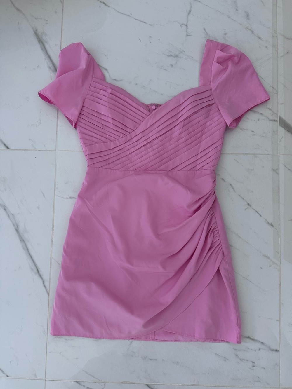 H&M Pink Short Pleated Strapless Cocktail Dress
 Size: Small
N e w!